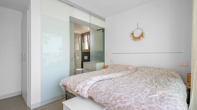 Resale - Villa -
Orihuela Costa - Villamartín