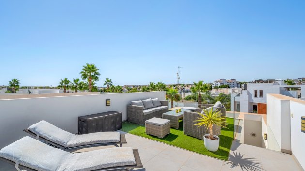 Resale - Villa -
Orihuela Costa - Villamartín