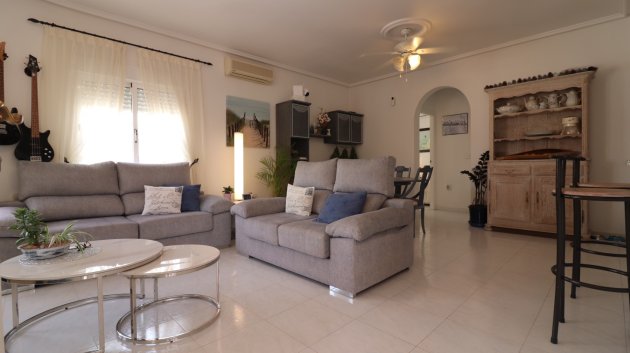 Resale - Villa -
Ciudad Quesada - La Marquesa Golf