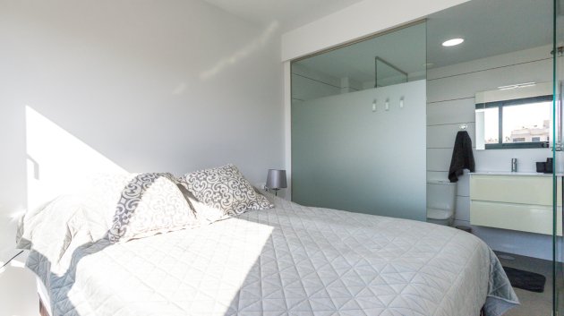 Resale - Apartments -
Orihuela Costa - Villamartín