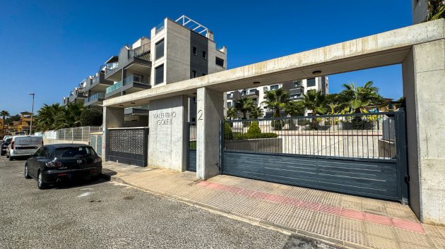 Resale - Apartments -
Orihuela Costa - Villamartín