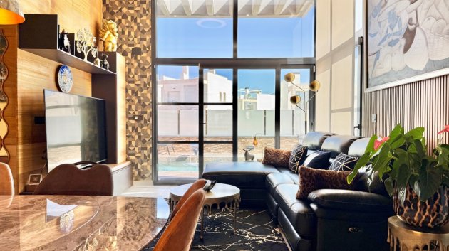 Resale - Villa -
Orihuela Costa - Cabo Roig