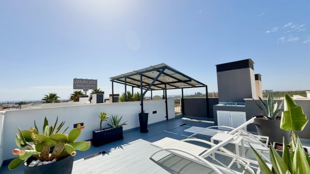 Resale - Villa -
Orihuela Costa - Cabo Roig