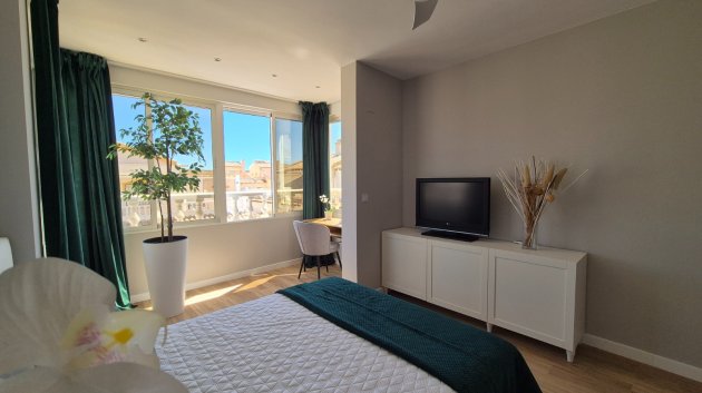 Resale - Townhouse -
Alicante - La Florida
