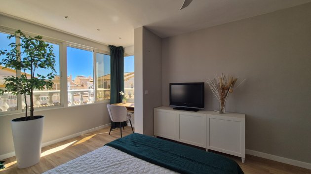 Resale - Townhouse -
Alicante - La Florida