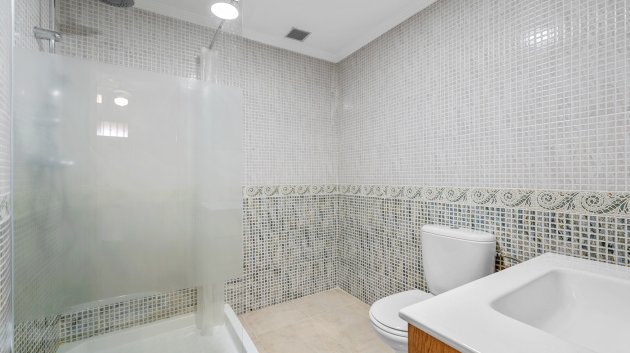 Reventa - Apartamentos -
Orihuela Costa