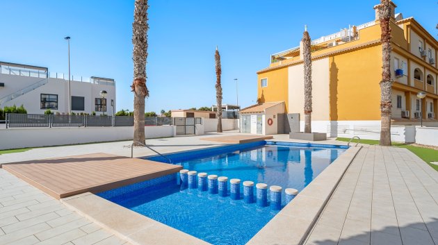 Reventa - Apartamentos -
Orihuela Costa