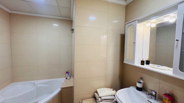 Resale - Townhouse -
Ciudad Quesada - Doña Pepa