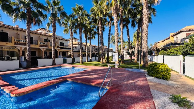 Resale - Townhouse -
Ciudad Quesada - Doña Pepa