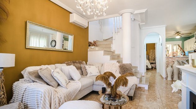 Resale - Townhouse -
Guardamar del Segura - El Raso