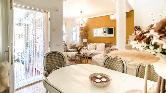 Resale - Townhouse -
Guardamar del Segura - El Raso