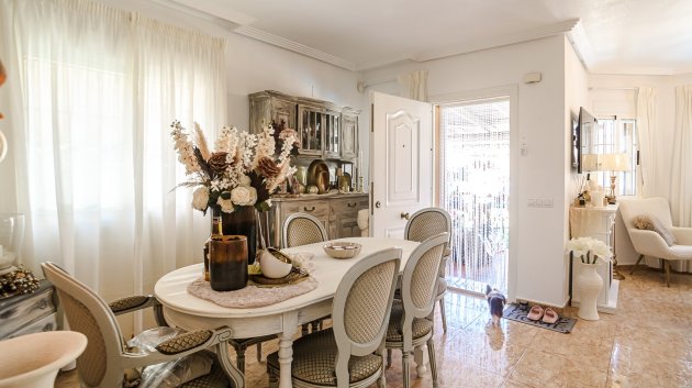 Resale - Townhouse -
Guardamar del Segura - El Raso