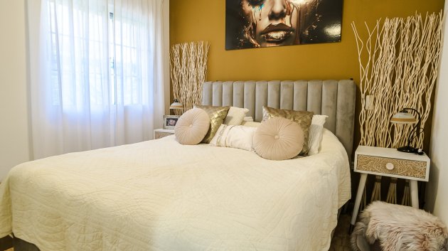 Resale - Townhouse -
Guardamar del Segura - El Raso