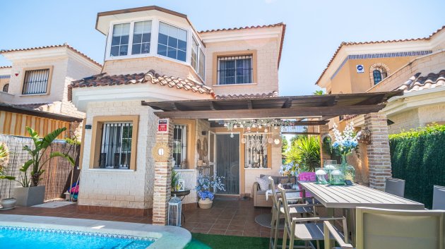 Resale - Townhouse -
Guardamar del Segura - El Raso