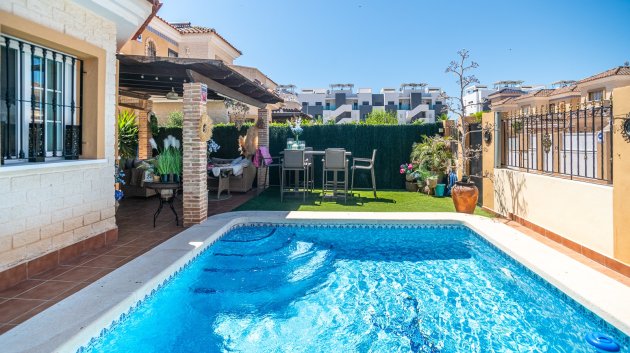 Resale - Townhouse -
Guardamar del Segura - El Raso