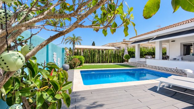 Resale - Villa -
Mar de Cristal - Mar Menor