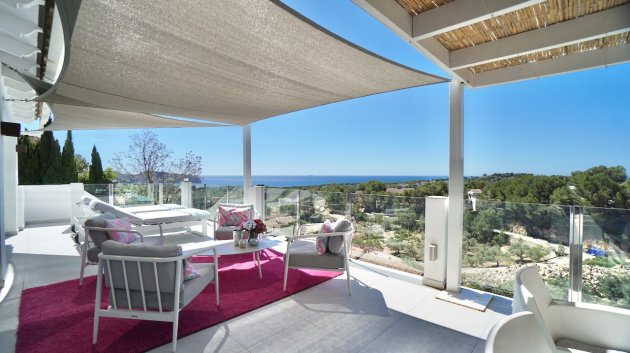 Resale - Villa -
Moraira - Benimeit
