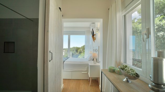 Resale - Villa -
Moraira - Benimeit