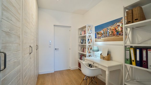 Resale - Villa -
Moraira - Benimeit