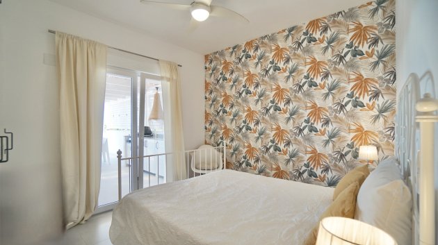 Resale - Villa -
Moraira - Benimeit