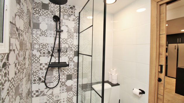 Resale - Villa -
Villamartín - Las Violetas