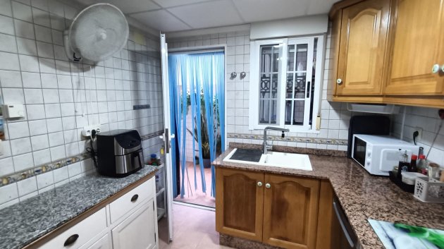 Resale - Townhouse -
Guardamar del Segura - Urbanizaciones