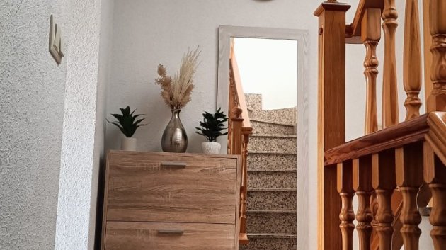 Resale - Townhouse -
Guardamar del Segura - Urbanizaciones