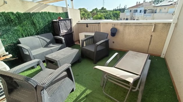 Resale - Townhouse -
Guardamar del Segura - Urbanizaciones