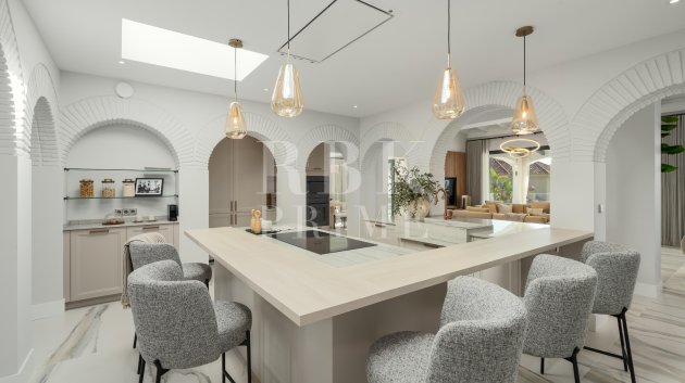 Resale - Villa -
Marbella