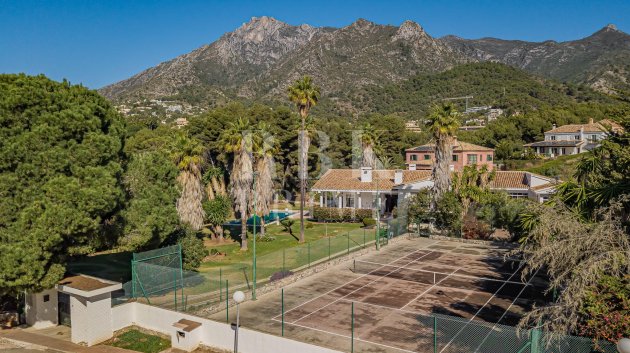 Reventa - Chalets -
Marbella