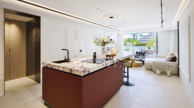Resale - Apartments -
Marbella