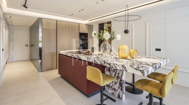Resale - Apartments -
Marbella