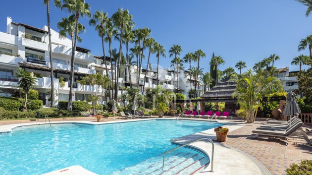 Resale - Apartments -
Marbella