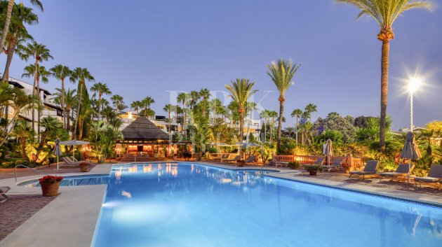 Resale - Apartments -
Marbella