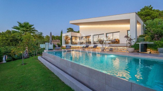 Revente - Villa -
Calvià