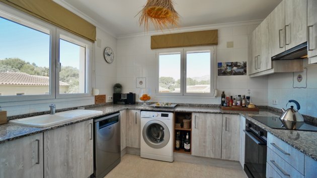Resale - Villa -
Benitachell - Los Molinos