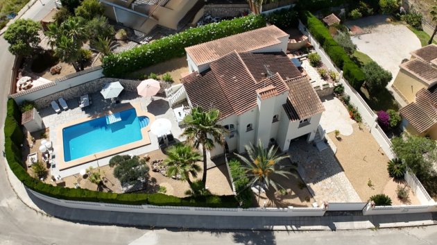 Resale - Villa -
Benitachell - Los Molinos