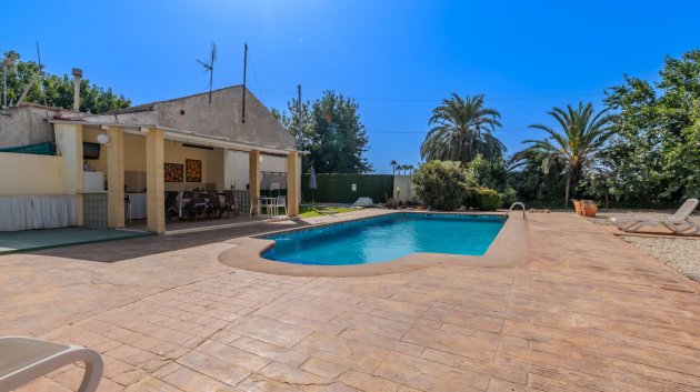 Revente - Villa -
Almoradí