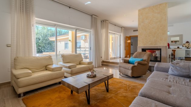 Revente - Villa -
Almoradí