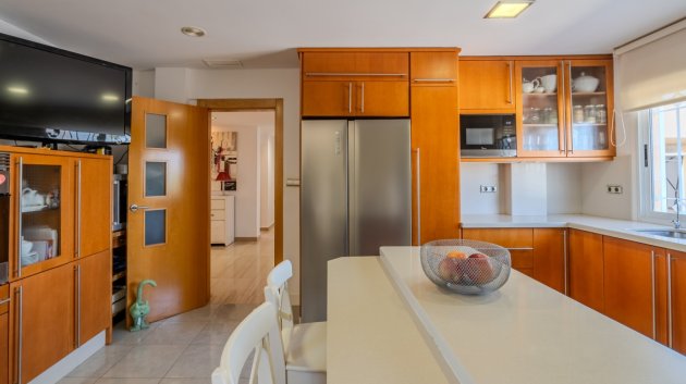 Revente - Villa -
Almoradí