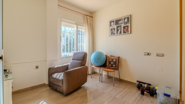 Revente - Villa -
Almoradí