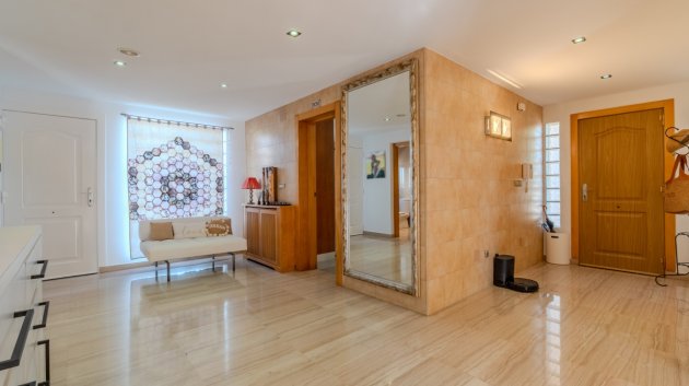 Revente - Villa -
Almoradí