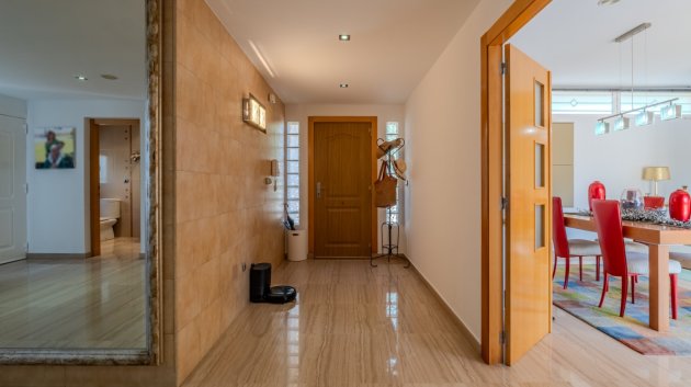 Revente - Villa -
Almoradí