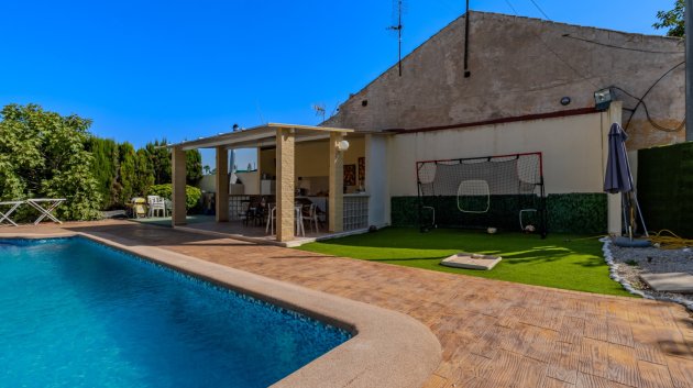 Revente - Villa -
Almoradí