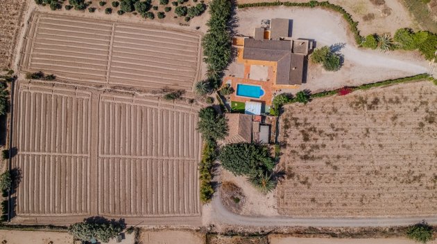 Revente - Villa -
Almoradí