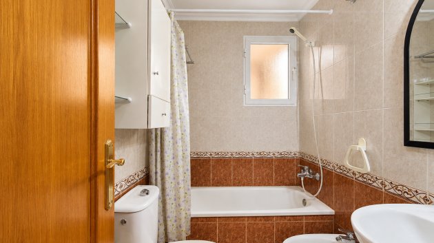 Resale - Apartments -
Torrevieja - Playa del Cura
