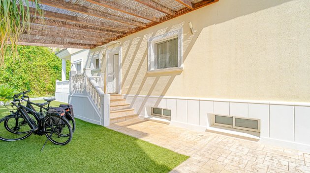 Resale - Villa -
Alicante - El Campello