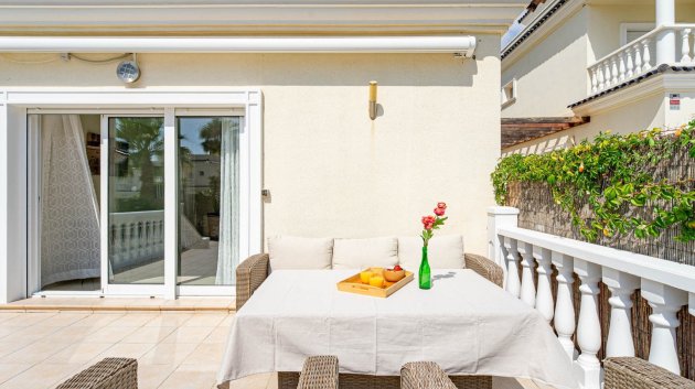 Resale - Villa -
Alicante - El Campello