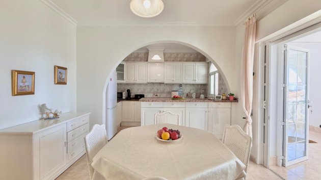 Resale - Villa -
Ciudad Quesada - Centro de la Ciudad Quesada