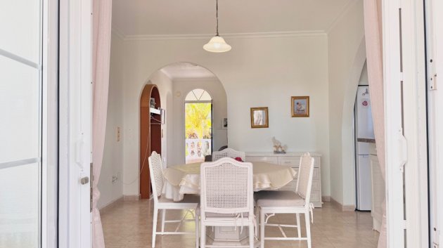 Resale - Villa -
Ciudad Quesada - Centro de la Ciudad Quesada